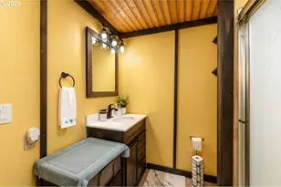 4900 Royal Ave, Eugene, OR 97402 - Photo 16