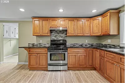 213 Mill St, Silverton, OR 97381 - Photo 14