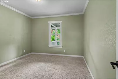 213 Mill St, Silverton, OR 97381 - Photo 10