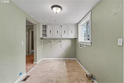 213 Mill St, Silverton, OR 97381 - Photo 18