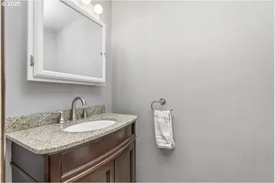 13675 SW Chariot Ct, Beaverton, OR 97008 - Photo 12