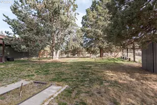 6446 NW Lynch Ln, Redmond, OR 97756 - Photo 16