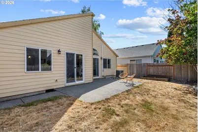 859 SW 24th St, Troutdale, OR 97060 - Photo 20