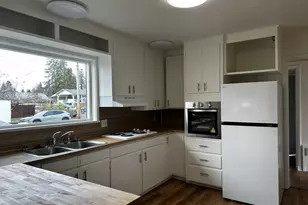 818 S 1st St, Cottage Grove, OR 97424 - Photo 10