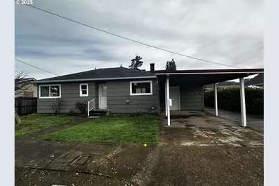 818 S 1st St, Cottage Grove, OR 97424 - Photo 2