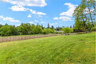 12395 SW Clara Ln, Lake Oswego, OR 97035 - Photo 32
