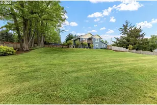 12395 SW Clara Ln, Lake Oswego, OR 97035 - Photo 2