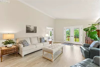 12395 SW Clara Ln, Lake Oswego, OR 97035 - Photo 6