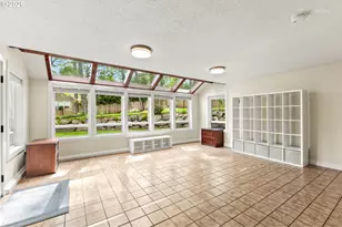12395 SW Clara Ln, Lake Oswego, OR 97035 - Photo 16