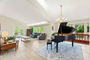 12395 SW Clara Ln, Lake Oswego, OR 97035 - Photo 4