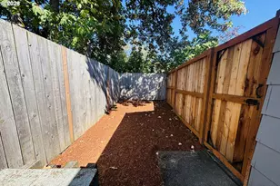 7515 NE Everett St, Portland, OR 97213 - Photo 20