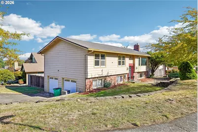 15839 NE Siskiyou St, Portland, OR 97230 - Photo 2