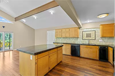 350 NW Riverpark Pl, Canby, OR 97013 - Photo 12