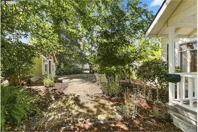 1241 Division St, Oregon City, OR 97045 - Photo 40