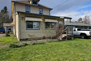 365 Bryan St, Woodburn, OR 97071 - Photo 2