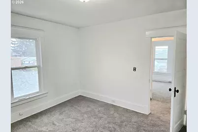 365 Bryan St, Woodburn, OR 97071 - Photo 24