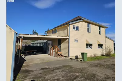 365 Bryan St, Woodburn, OR 97071 - Photo 6