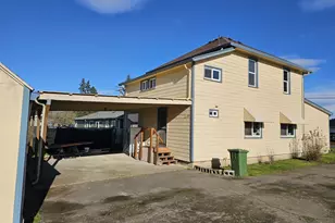 365 Bryan St, Woodburn, OR 97071 - Photo 6