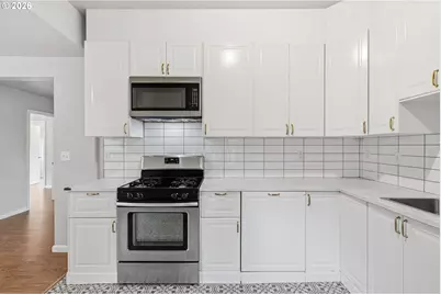 10505 NW 2nd St, Portland, OR 97231 - Photo 10