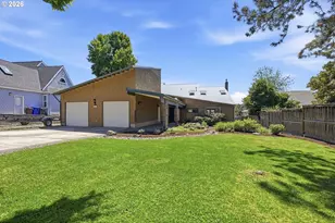 20122 NE Interlachen Ln, Fairview, OR 97024 - Photo 6