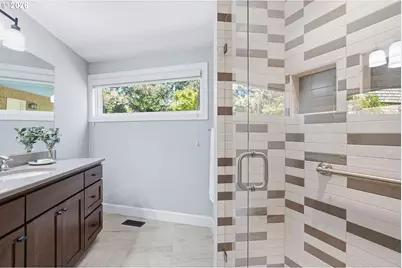 20122 NE Interlachen Ln, Fairview, OR 97024 - Photo 18