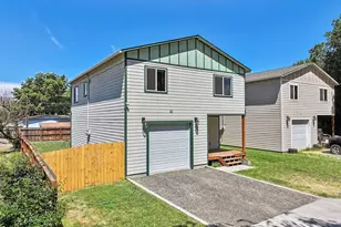 911 Poplar Dr, Dallesport, WA 98617 - Photo 2