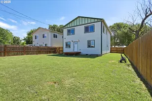 911 Poplar Dr, Dallesport, WA 98617 - Photo 32