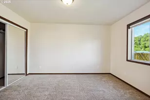 911 Poplar Dr, Dallesport, WA 98617 - Photo 6