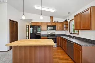 911 Poplar Dr, Dallesport, WA 98617 - Photo 16