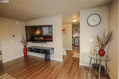 1734 NE Shale Ct, Roseburg, OR 97470 - Photo 12