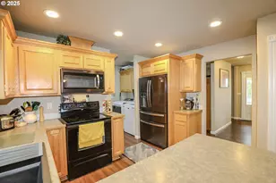 1734 NE Shale Ct, Roseburg, OR 97470 - Photo 26