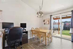 2075 Bryant Ave, Cottage Grove, OR 97424 - Photo 10