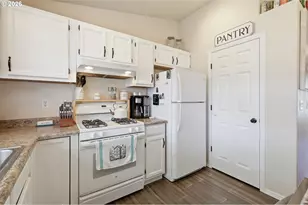 2075 Bryant Ave, Cottage Grove, OR 97424 - Photo 12