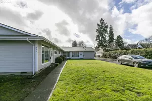 271 SW Washington, Dallas, OR 97338 - Photo 10