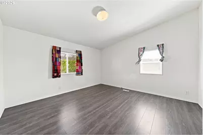 290 Adams Loop, Roseburg, OR 97471 - Photo 14