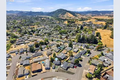 290 Adams Loop, Roseburg, OR 97471 - Photo 42