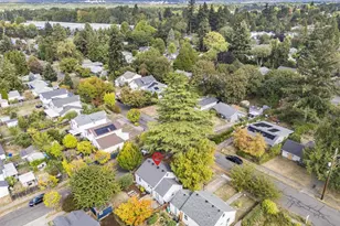 9585 N Polk Ave, Portland, OR 97203 - Photo 38
