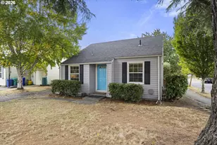 9585 N Polk Ave, Portland, OR 97203 - Photo 2