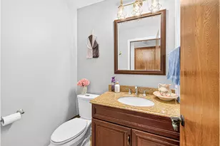 987 NE 5th Dr, Hillsboro, OR 97124 - Photo 18