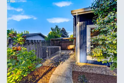 987 NE 5th Dr, Hillsboro, OR 97124 - Photo 26