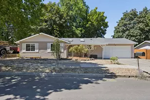 18035 Bodley Ct, Sandy, OR 97055 - Photo 1