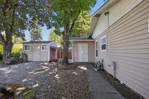 18035 Bodley Ct, Sandy, OR 97055 - Photo 10