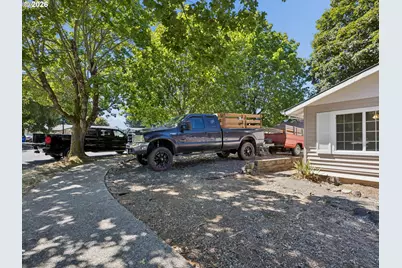 18035 Bodley Ct, Sandy, OR 97055 - Photo 4