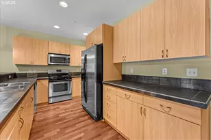 7534 N Burlington Ave, Portland, OR 97203 - Photo 10
