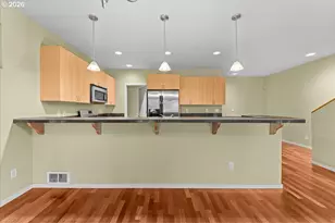 7534 N Burlington Ave, Portland, OR 97203 - Photo 12