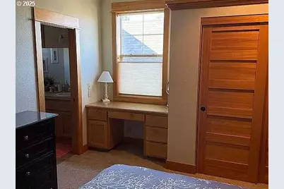 11122 Bunk House Ln, Redmond, OR 97756 - Photo 14