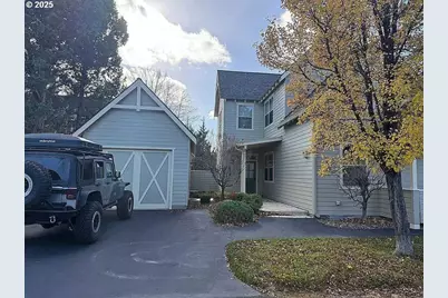 11122 Bunk House Ln, Redmond, OR 97756 - Photo 1