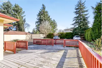 2020 NE 102nd Ave, Portland, OR 97220 - Photo 24