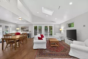 1638 SW Upland Dr, Portland, OR 97221 - Photo 36