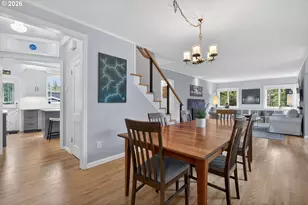 1638 SW Upland Dr, Portland, OR 97221 - Photo 8